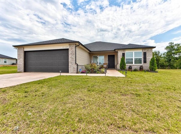 31108 Blackberry Ridge, McLoud, OK 74851