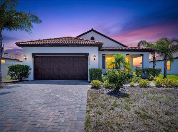 17206 STAR BANKS Street, WIMAUMA, FL 33598