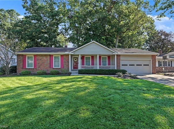 4617 Commodore Drive, Stow, OH 44224