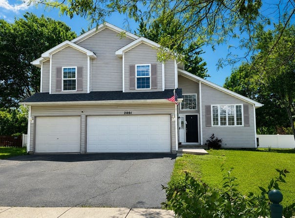 2001 Gray Hawk Drive, Plainfield, IL 60586