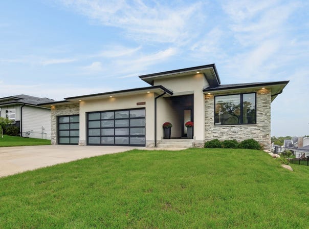 645 Daybreak Drive, Waukee, IA 50263