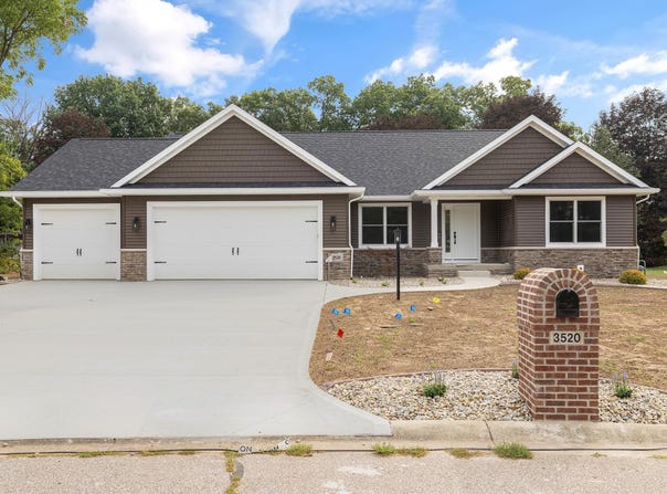 3520 Fox Chase Drive, Bristol, IN 46507