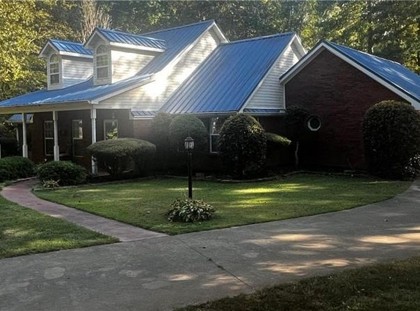 1034 COUNTY ROAD 520, FIVE POINTS, AL 36855