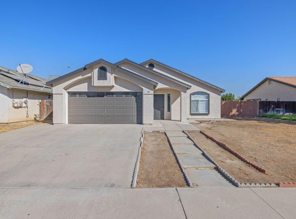 1921 Heather Way, Delano, CA 93215
