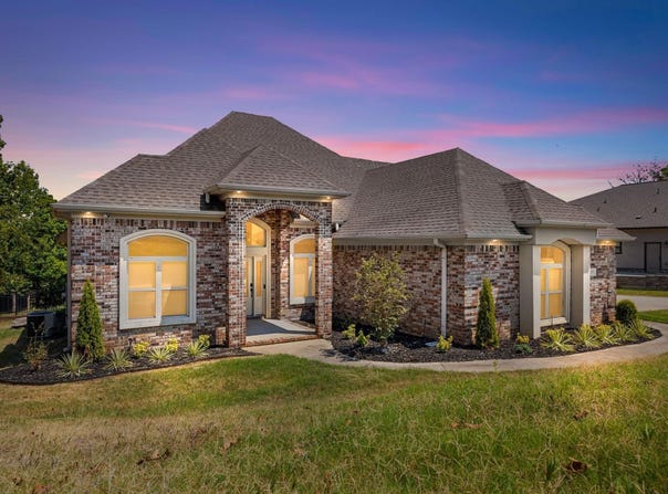 502 Greystone Boulevard, Cabot, AR 72023
