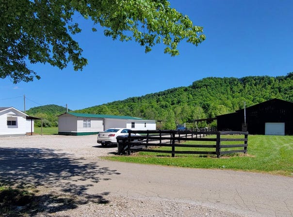 929 Pine Grove Road, Olympia, KY 40358