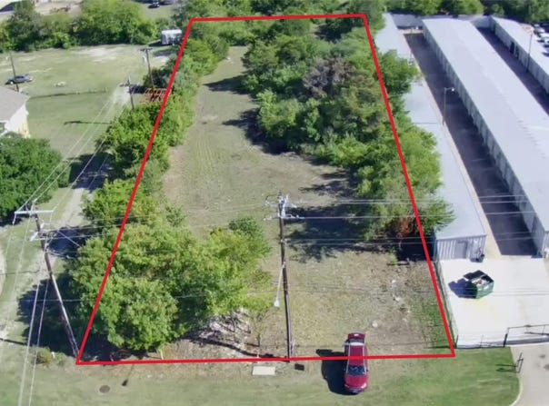 956 N HIGHWAY 67 Freeway, Cedar Hill, TX 75104