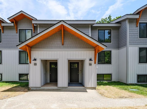 75 Upper Crossroad, Ludlow, VT 05149