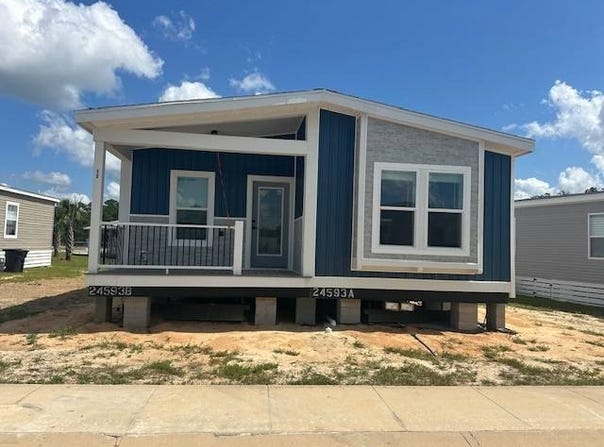 72 Red Drum Drive, Freeport, FL 32439
