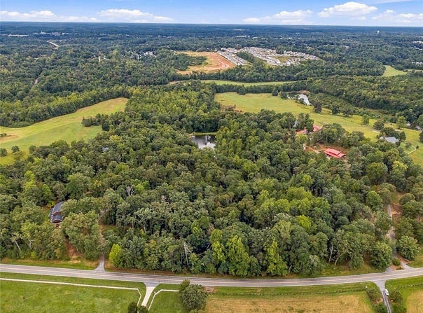 Lenhardt Road, Easley, SC 29640