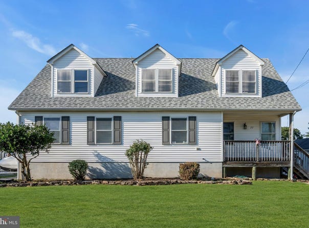 77 BALTIC Avenue, WARETOWN, NJ 08758