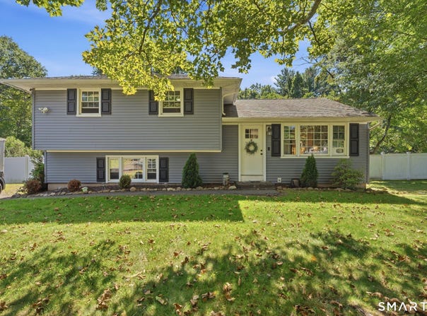 50 Parker Farms Road, Wallingford, CT 06492