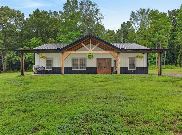 181 Hayes Ridge Rd., INDIAN MOUND, TN 37079