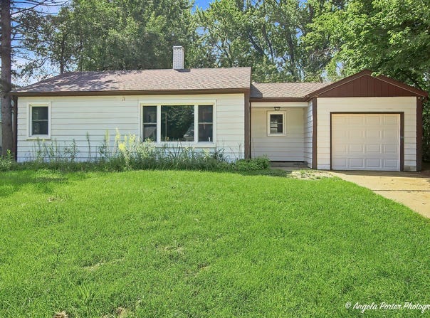 513 Rand Road, McHenry, IL 60051