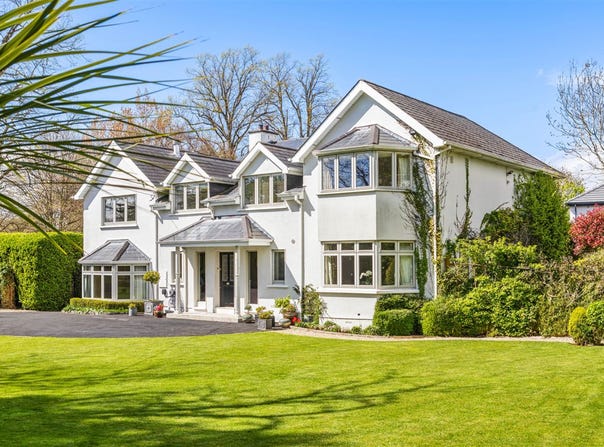 Castlemoyle, Leopardstown Road, Dublin 18, D18 K4H3