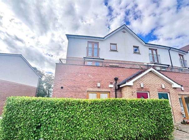 27, Summerseat Green, Clonee, D15 NR2Y