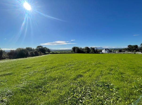 Tullaghna, Causeway,