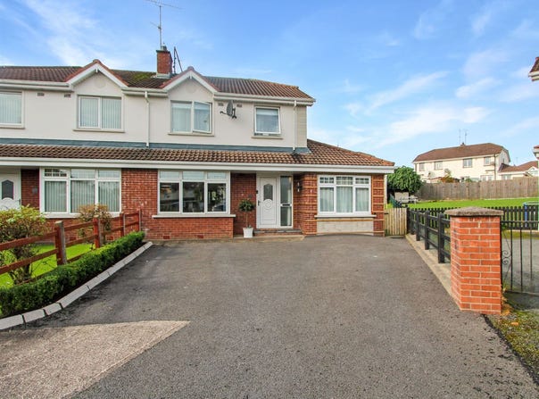 38 Rosevale, Castleblayney, A75 RY74