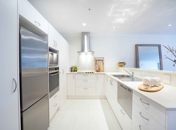 11 Commodore Drive, Lynfield, Auckland City