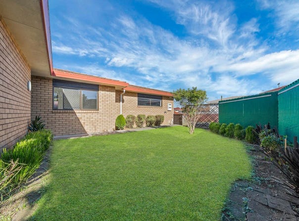 2/69 Victoria Road, Papatoetoe, Manukau City