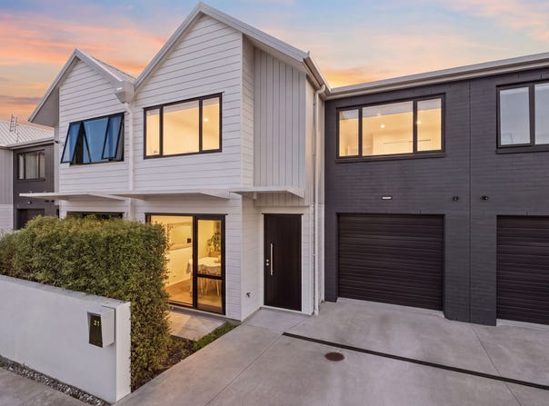 21 Seafarer Crescent, Stanmore Bay, Rodney