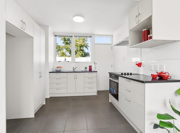 13/31 Blease Street, New Lynn, Waitakere City