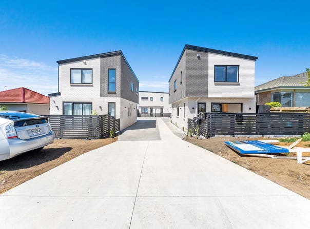 2/44 Drake Street, Howick, Manukau City
