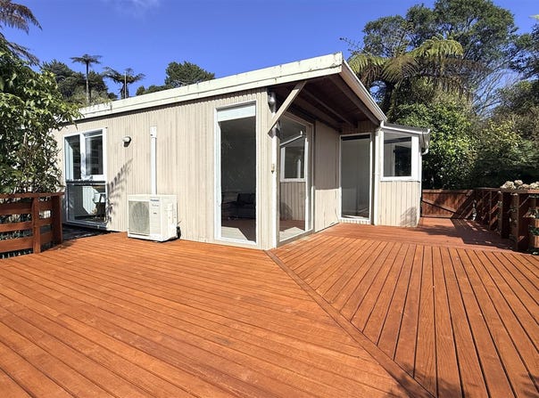 7 Weenink Road, Karoro, Grey