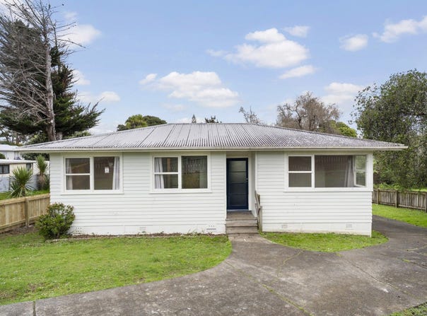 20 Gill Avenue, Te Atatu Peninsula, Waitakere City