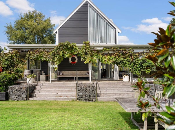 350 Clifton Road, Whitford, Manukau City