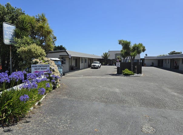 Greymouth, Grey