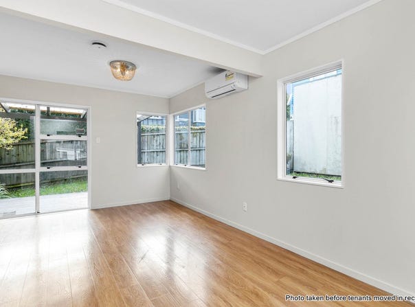 2/1759 Great North Road, Avondale, Auckland City