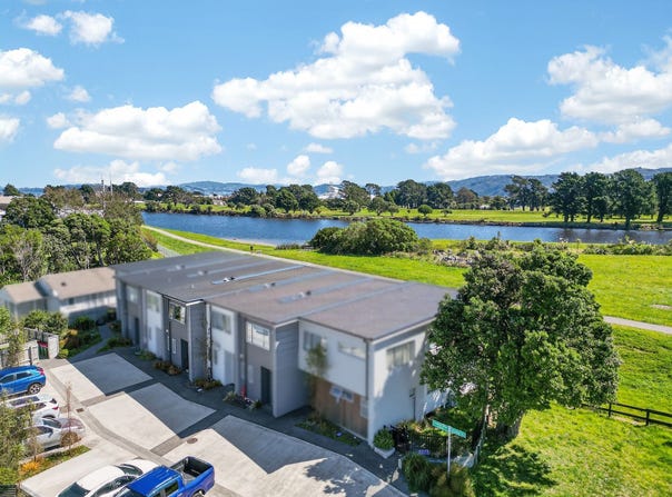 8 Harena Way, Moera, Lower Hutt City