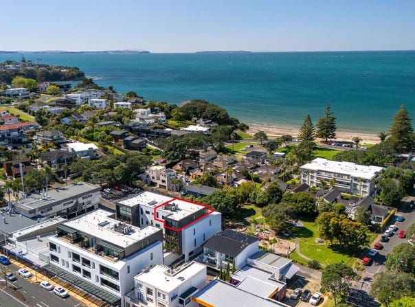18/423-427 Beach Road, Mairangi Bay, North Shore City