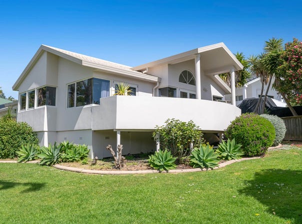 2 Mollyhawk Rise, Arkles Bay, Rodney