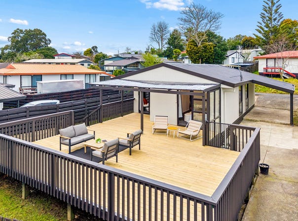 2/74 Parrs Cross Road, Henderson, Waitakere City