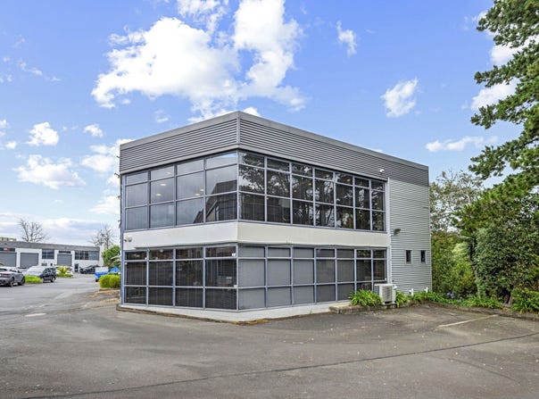 8B/9-11 Tait Place, Albany, North Shore City