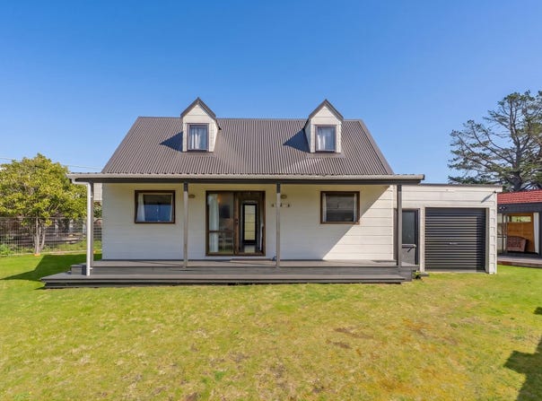 5 McCall Ave, Pauanui, Thames-Coromandel