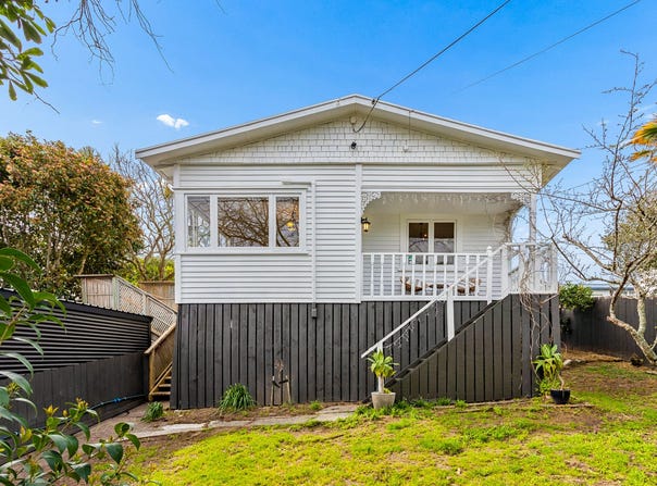 46 Newington Road, Henderson, Waitakere City