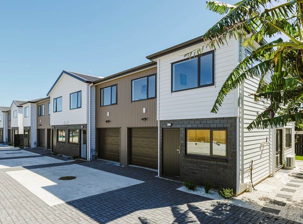 17E Mccullough Avenue, Papatoetoe, Manukau City