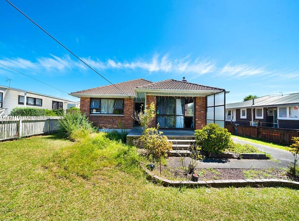 45 Sturges Road, Henderson, Waitakere City