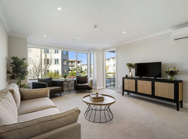 30 Ambassador Glade, Orewa, Rodney