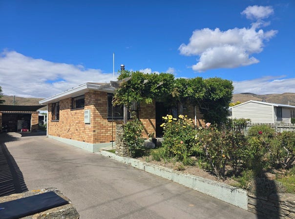 39 Lindis Crescent, Otematata, Waitaki