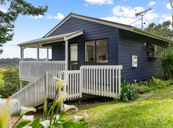 61 Keegan Drive, Massey, Waitakere City