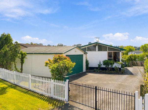 5 Vanden Place, Henderson, Waitakere City