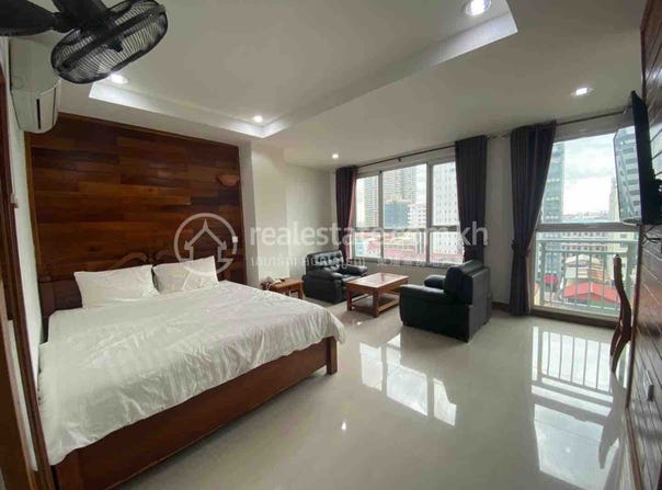Boeung Prolit, 7 Makara, Phnom Penh