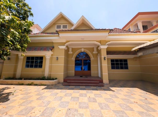 Phsar Daeum Thkov, Chamkarmon, Phnom Penh