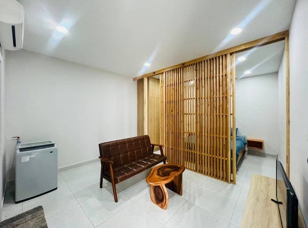 Boeung Prolit, 7 Makara, Phnom Penh