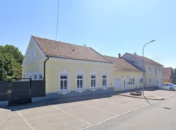 Neulengbach, Lower Austria 3040