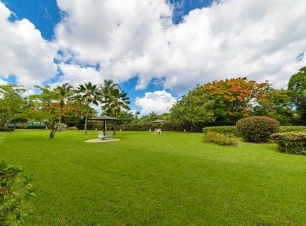 Sunset Crest, St. James, Saint James